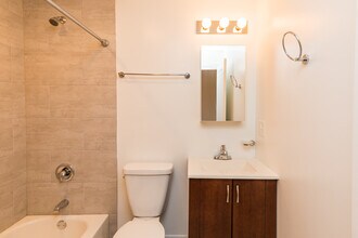 4909 W Cuyler Ave in Chicago, IL - Building Photo - Building Photo