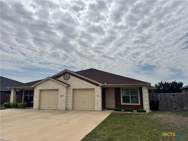 property at 4606 Cambridge Dr
