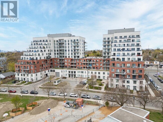 22 E Haven Dr in Toronto, ON - Building Photo - Building Photo