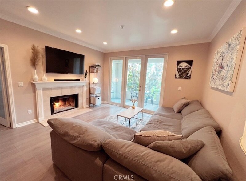 2233 Martin, Unit 207 in Irvine, CA - Building Photo