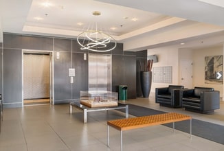 15 North Beacon St, Unit 704 in Boston, MA - Foto de edificio - Building Photo