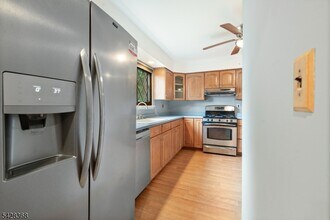 260 Wildflower Ln in Hillsborough Township, NJ - Building Photo - Building Photo