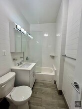 WEST 72 STREET in New York, NY - Building Photo - Building Photo