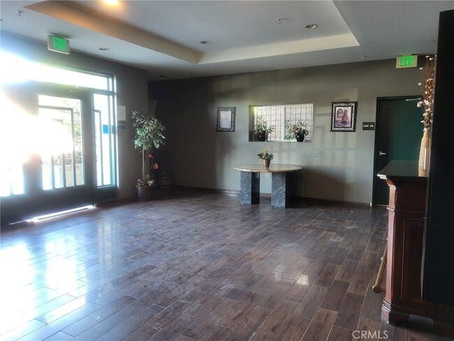 13190 Bromont Ave in Los Angeles, CA - Building Photo - Building Photo