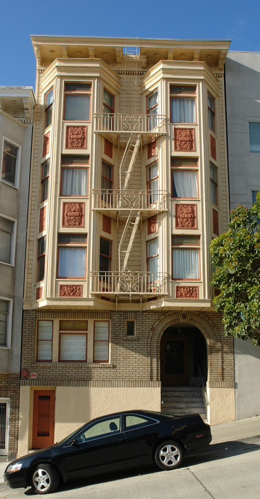 1825 Leavenworth St in San Francisco, CA - Building Photo