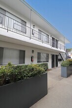 Casa Galleria in Lawndale, CA - Building Photo - Building Photo