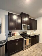 740 Ft Leonard in San Antonio, TX - Building Photo - Building Photo