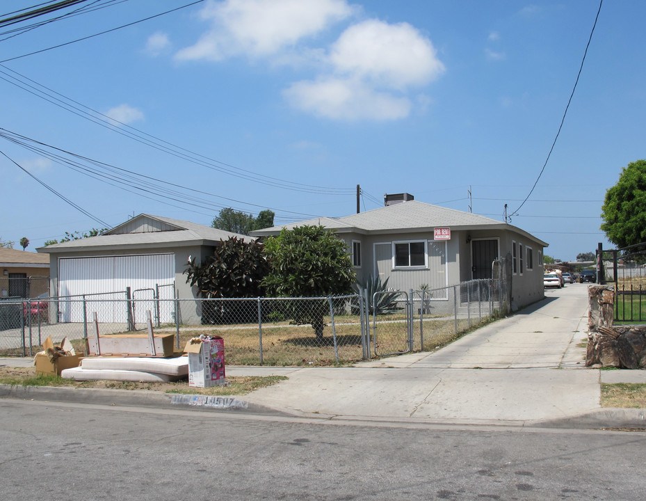 10507 Buford Ave in Inglewood, CA - Building Photo