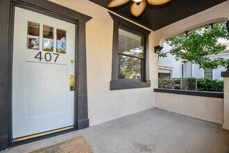 407 Cordell St, Unit 4125 in Houston, TX - Building Photo - Building Photo