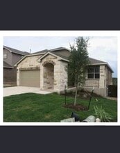 1920 Centerline Ln in Georgetown, TX - Foto de edificio - Building Photo