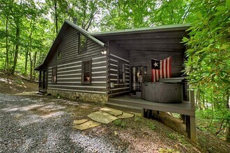 545 Chestnut Ridge Cir in Blue Ridge, GA - Building Photo - Building Photo