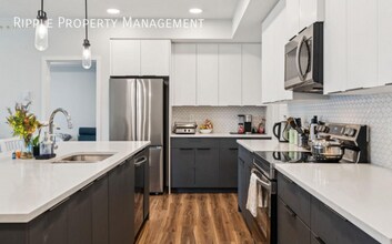 33 Carringham Gate NW in Calgary, AB - Building Photo - Building Photo