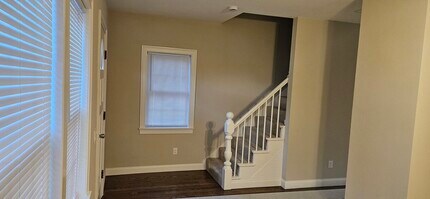 34 Highland St, Unit 2 in Woburn, MA - Building Photo - Building Photo