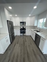 410 Highland Ave, Unit 410 Highland Ave in El Cajon, CA - Foto de edificio - Building Photo