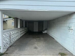 310 S Graham Ave-Unit -Unit 3 in Carbondale, IL - Foto de edificio - Building Photo