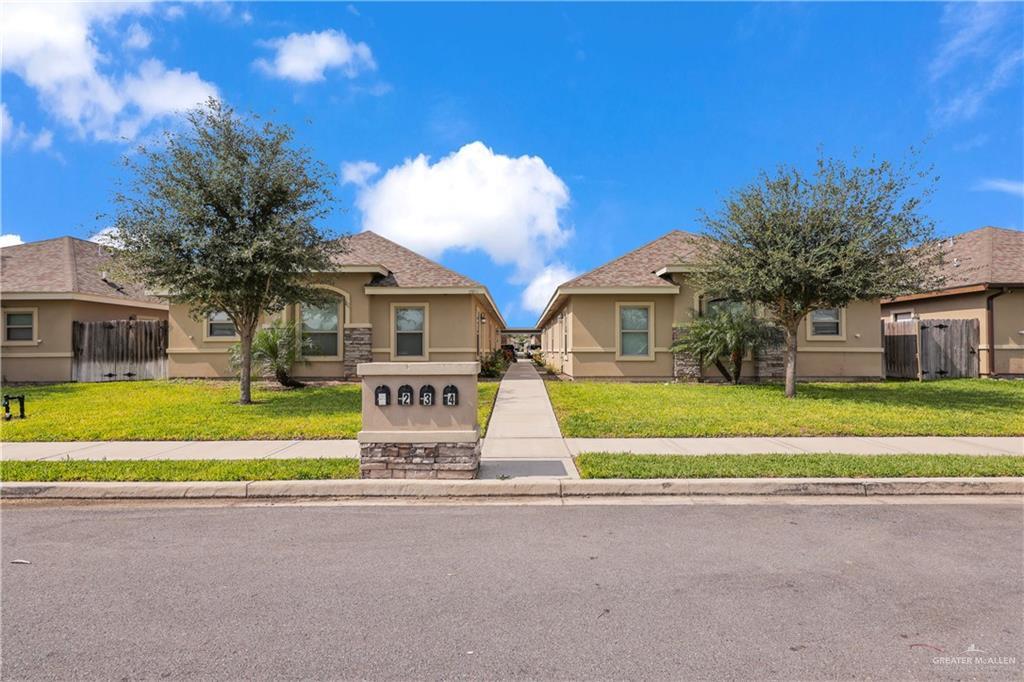 23 Harrison St in Progreso Lakes, TX - Building Photo