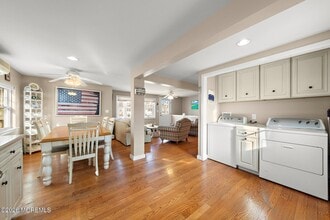 26 W Oceanview Dr in Long Beach, NJ - Building Photo - Building Photo