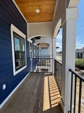 562 N De Villiers St, Unit A in Pensacola, FL - Foto de edificio - Building Photo