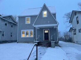 253 Santa Clara Ave in Dayton, OH - Building Photo