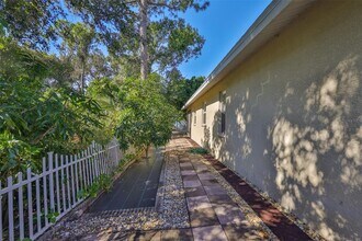 15820 49th Street N in Clearwater, FL - Building Photo - Building Photo