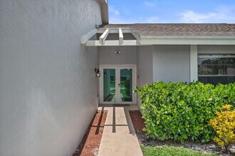 11371 Torchwood Ct in Wellington, FL - Building Photo - Building Photo