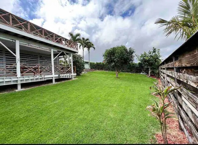 73-1335 Nawahie Loop-Unit -Ohana Lower in Kailua Kona, HI - Building Photo - Building Photo