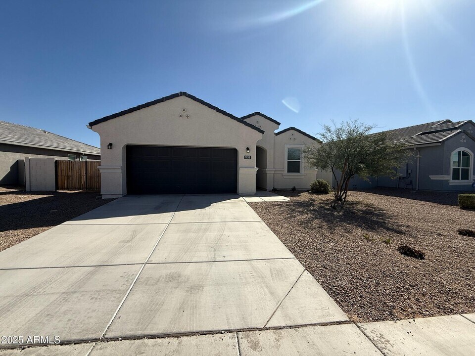 1855 W Broadway Ave in Coolidge, AZ - Building Photo