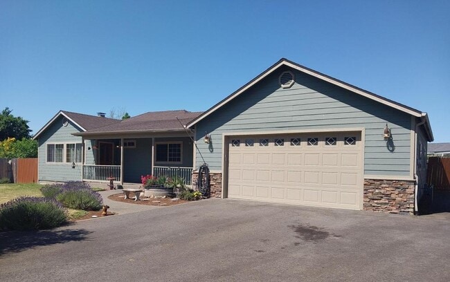 property at 1396 Shady Ln