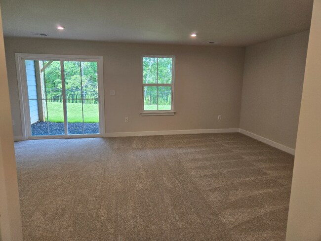 933 Woods Chapel Rd in Sugar Hill, GA - Building Photo - Building Photo
