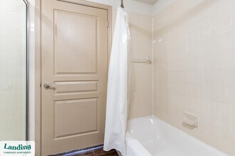 1501 Westpark View Dr, Unit 2523 in Fort Worth, TX - Building Photo - Building Photo