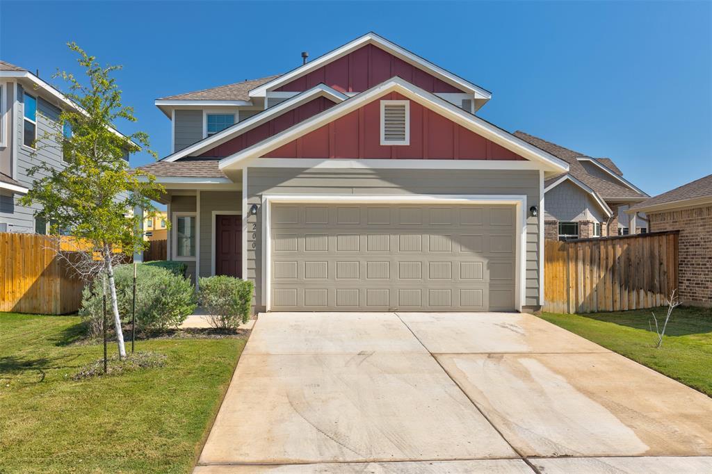 200 Driftwood Ln in Bastrop, TX - Building Photo