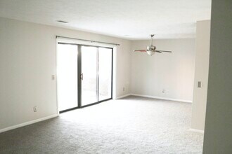 6721 Boca Vista Dr NE, Unit 102 in Rockford, MI - Building Photo - Building Photo