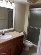 12870 Vista Isles Dr-Unit -Apt 517 in Plantation, FL - Building Photo - Building Photo