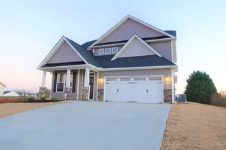2704 Millhone Dr in Moore, SC - Building Photo - Building Photo