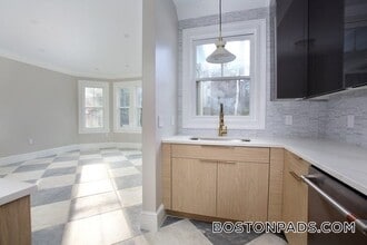 15 Lanark Rd in Brookline, MA - Building Photo - Building Photo