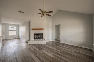 420 Signal Hill Ct N in Fort Worth, TX - Building Photo - Building Photo