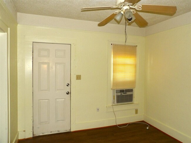 302 SW Park Ave in Lawton, OK - Building Photo - Building Photo