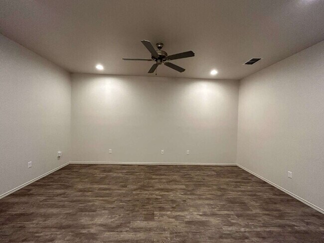 11620 Evanston Ave in Lubbock, TX - Building Photo - Building Photo