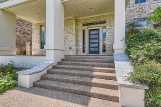 9322 Simmons Rd in Austin, TX - Building Photo - Building Photo