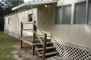 17307 Brinkerhoff Ln in Okeechobee, FL - Building Photo