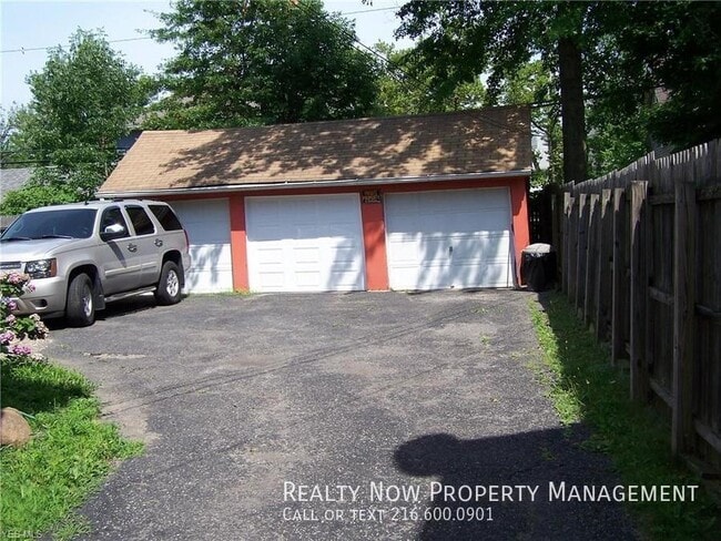 1637 Coventry Rd in Cleveland Heights, OH - Building Photo - Building Photo
