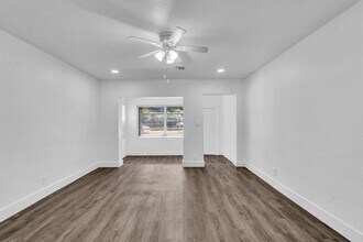 1845 Sherman St in Hollywood, FL - Foto de edificio - Building Photo