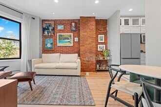 81 E Brookline St in Boston, MA - Building Photo - Building Photo
