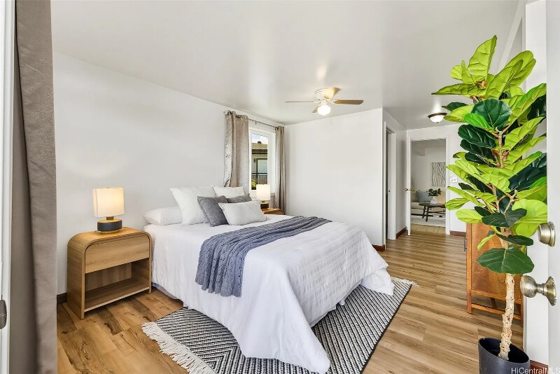 1425 Kawelu St in Pearl City, HI - Foto de edificio