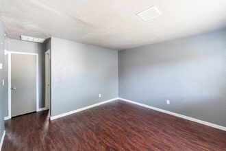 3737 E 27th Pl in Tulsa, OK - Building Photo - Building Photo