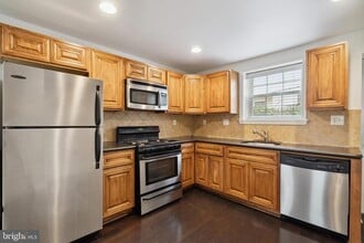 2205 League St in Philadelphia, PA - Building Photo - Building Photo