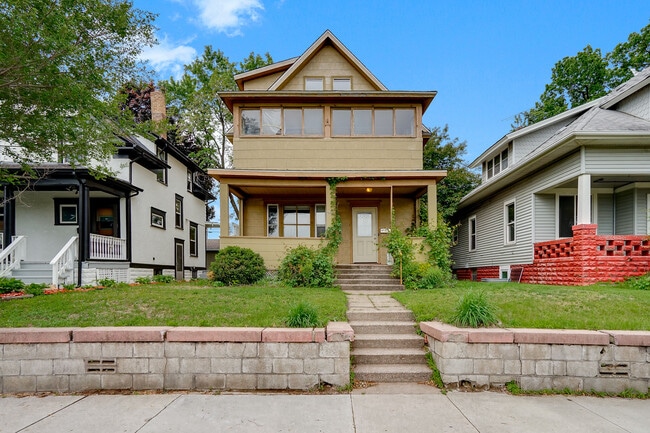 property at 1620 Concordia Ave