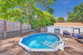 619 36th St in West Palm Beach, FL - Building Photo - Building Photo