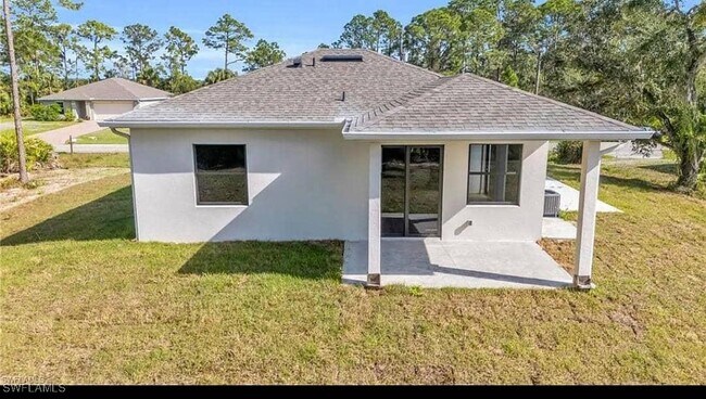 property at 6018 S Moss Cir
