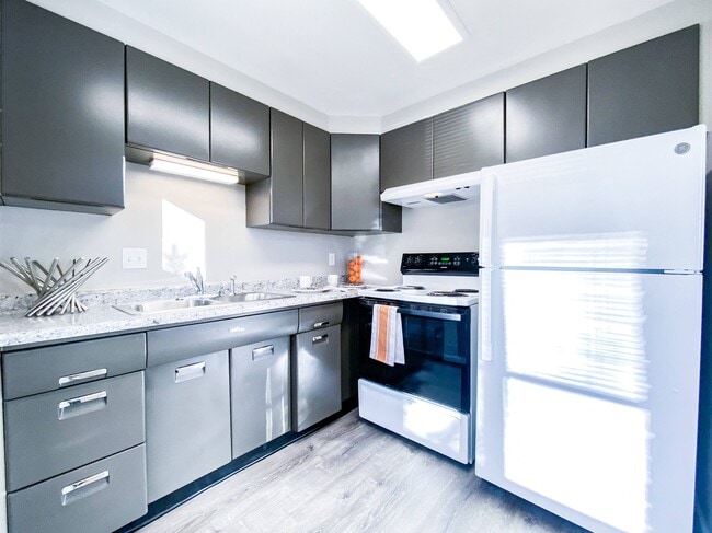 Catalpa Crossing Apartments in Madison, WI - Foto de edificio - Building Photo